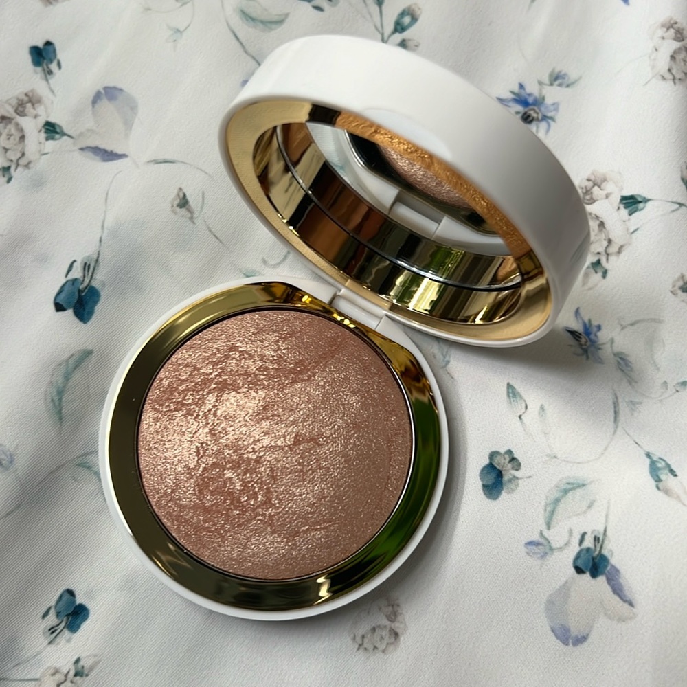 Em cosmetics sunscape highlighter